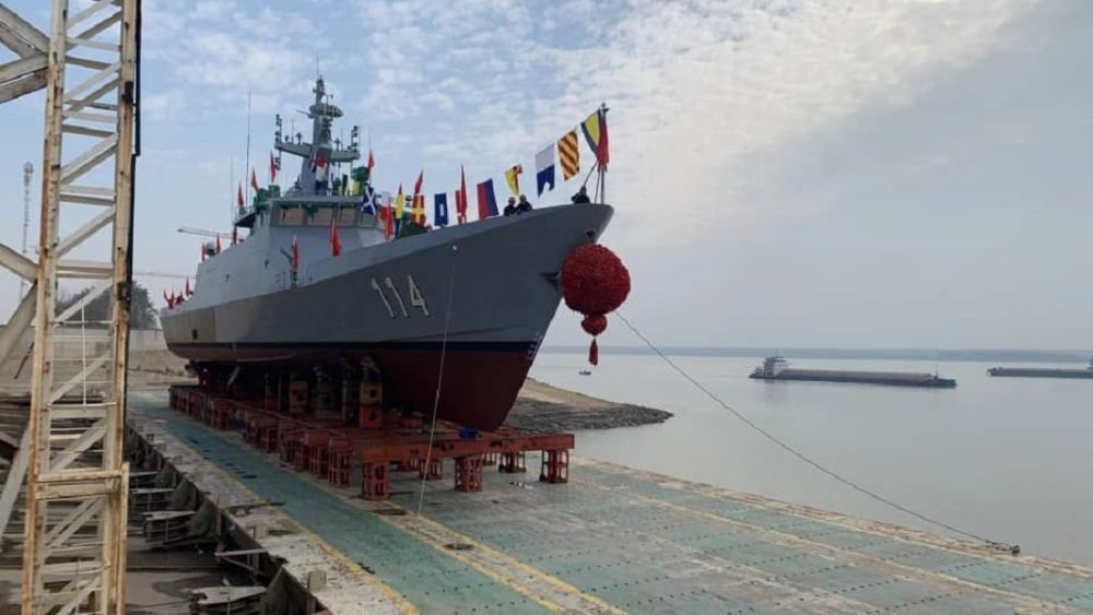 Trung Quốc hạ thủy tàu tuần tra cỡ lớn bán cho Malaysia