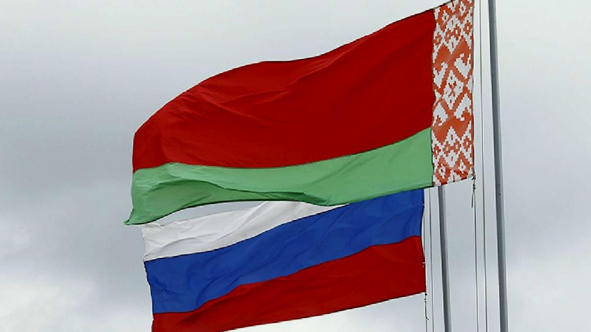 Nga-Belarus sẽ hợp sức phản đòn phương Tây. (Nguồn: Esiz News)