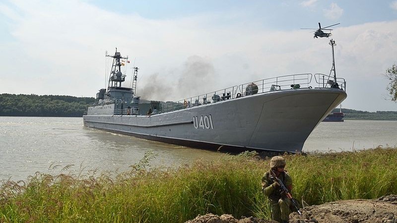 Hải quân cùng tàu chiến Ukraine và Pháp đổ bộ Biển Đen