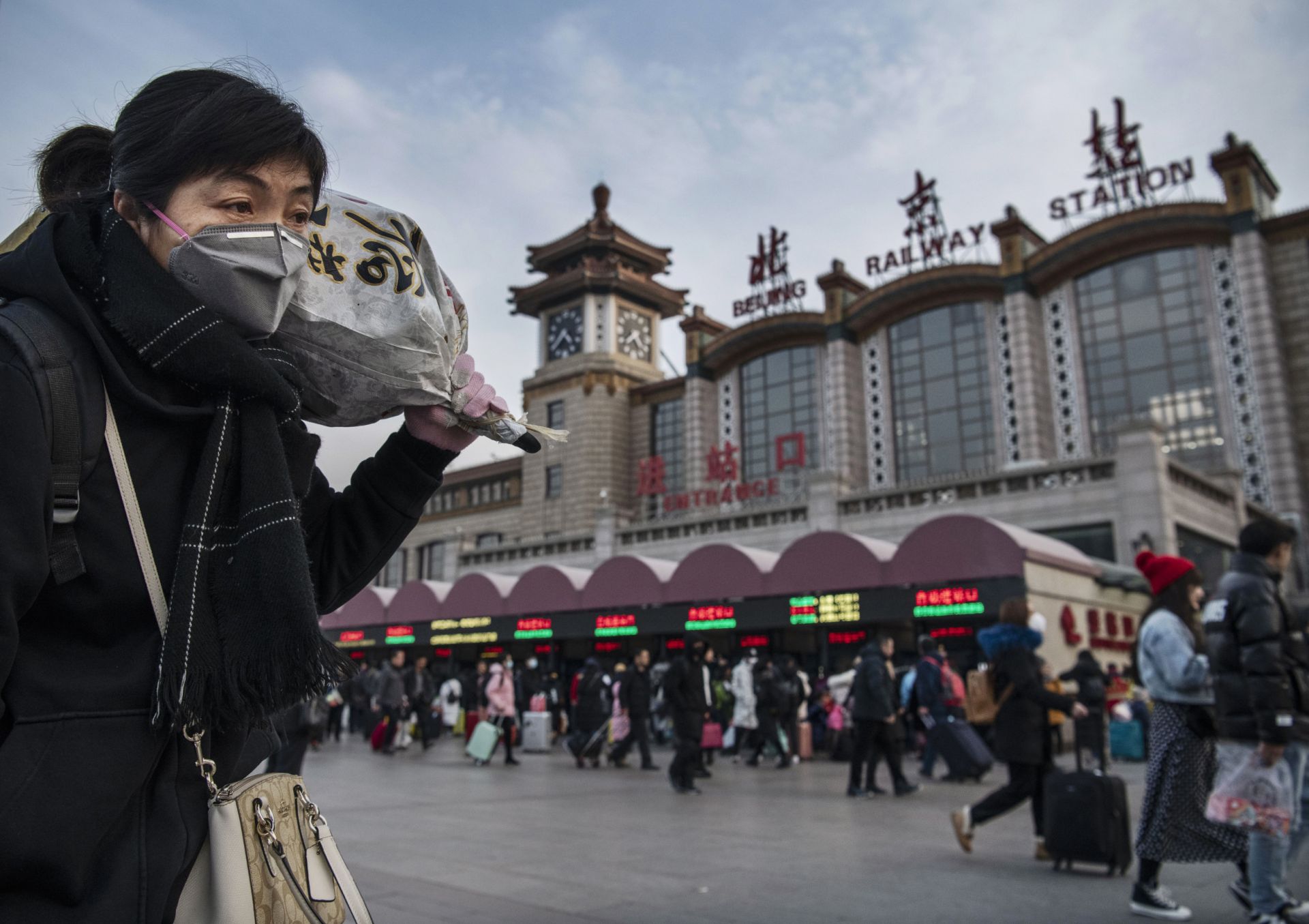 Dịch bệnh viêm phổi do virus corona: Bắc Kinh, Thượng Hải nâng mức cảnh báo lên cao nhất
