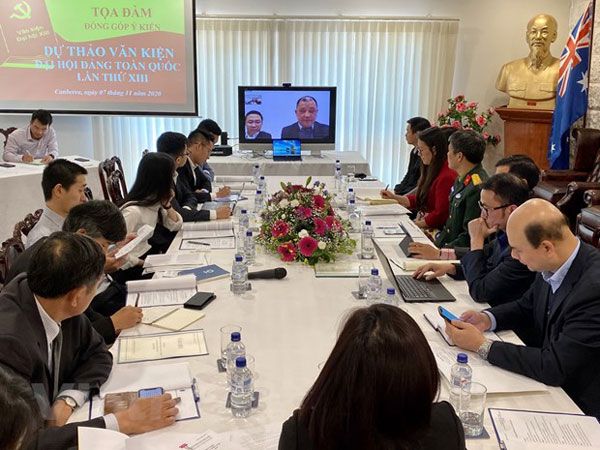 Đại sứ quán Việt Nam tại thủ đô Canberra (Australia) đã tổ chức tọa đàm lấy ý kiến của cộng đồng người Việt tại Australia vào dự thảo các văn kiện trình Đại hội Đảng toàn quốc lần thứ XIII.