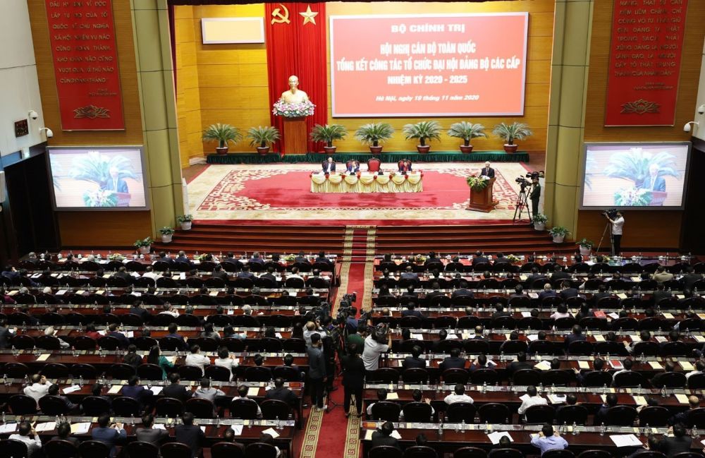 Ngày 19/11/2020, tại Hà Nội, Bộ Chính trị tổ chức Hội nghị cán bộ toàn quốc tổng kết công tác tổ chức Đại hội đảng bộ các cấp nhiệm kỳ 2020 - 2025.