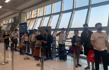Chuyến bay cuối cùng đưa công dân Việt Nam từ tâm dịch Covid-19 ở Bangkok