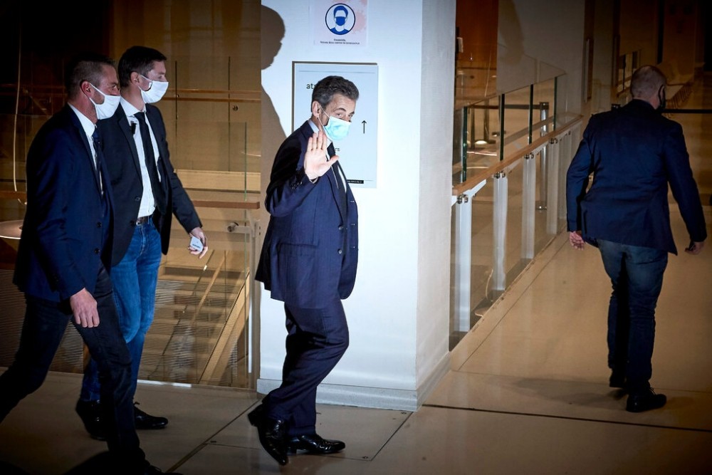 Pháp: Tòa án Paris kết án cựu Tổng thống N. Sarkozy tội tham nhũng