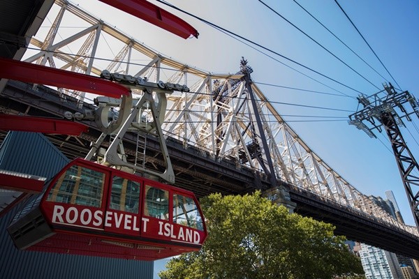 Thiết kế cáp treo độc đáo để di chuyển giữa trung tâm New York và đảo Roosevelt. (Nguồn: CNN)