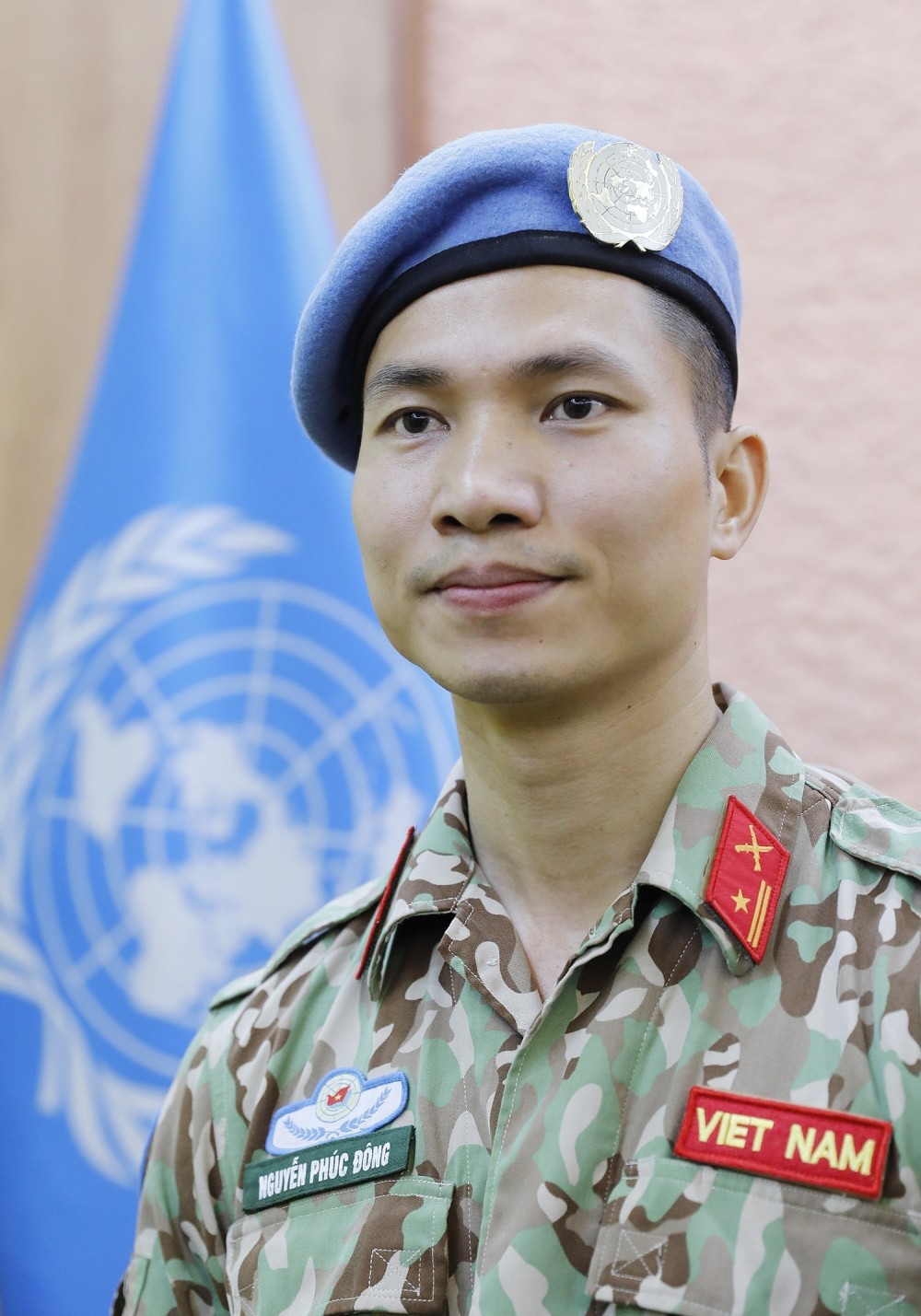 Thiếu tá Nguyễn Phúc Đông thực hiện nhiệm vụ Sĩ quan huấn luyện tại Trụ sở Liên hợp quốc, New York. (Nguồn: TTXVN)