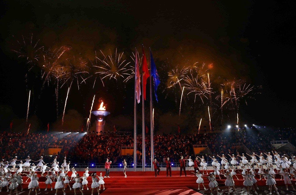 Lễ khai mạc SEA Games 31: ‘Màn khiêu vũ’ của ánh sáng và âm thanh