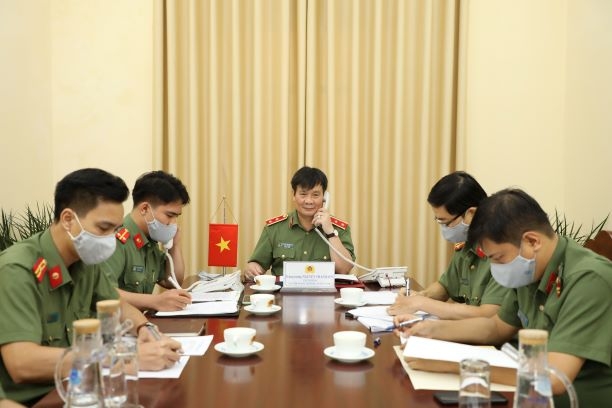 Trung tướng Nguyễn Thanh Sơn, Cục trưởng Cục Đối ngoại, Bộ Công an đã có cuộc điện đàm với ông Tshering W.Sherpa, Vụ trưởng, Ban Thư ký Hội dồng An ninh quốc gia Ấn Độ., ngày 11/6. (Ảnh: Thu Uyên)