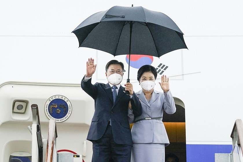 Chật vật ngoại giao thể thao, Tổng thống Hàn Quốc Moon Jae-in 'tìm lời giải' cho quan hệ với Nhật Bản, Trung Quốc