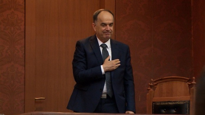 Chủ tịch nước Nguyễn Xuân Phúc gửi điện mừng Tổng thống Albania