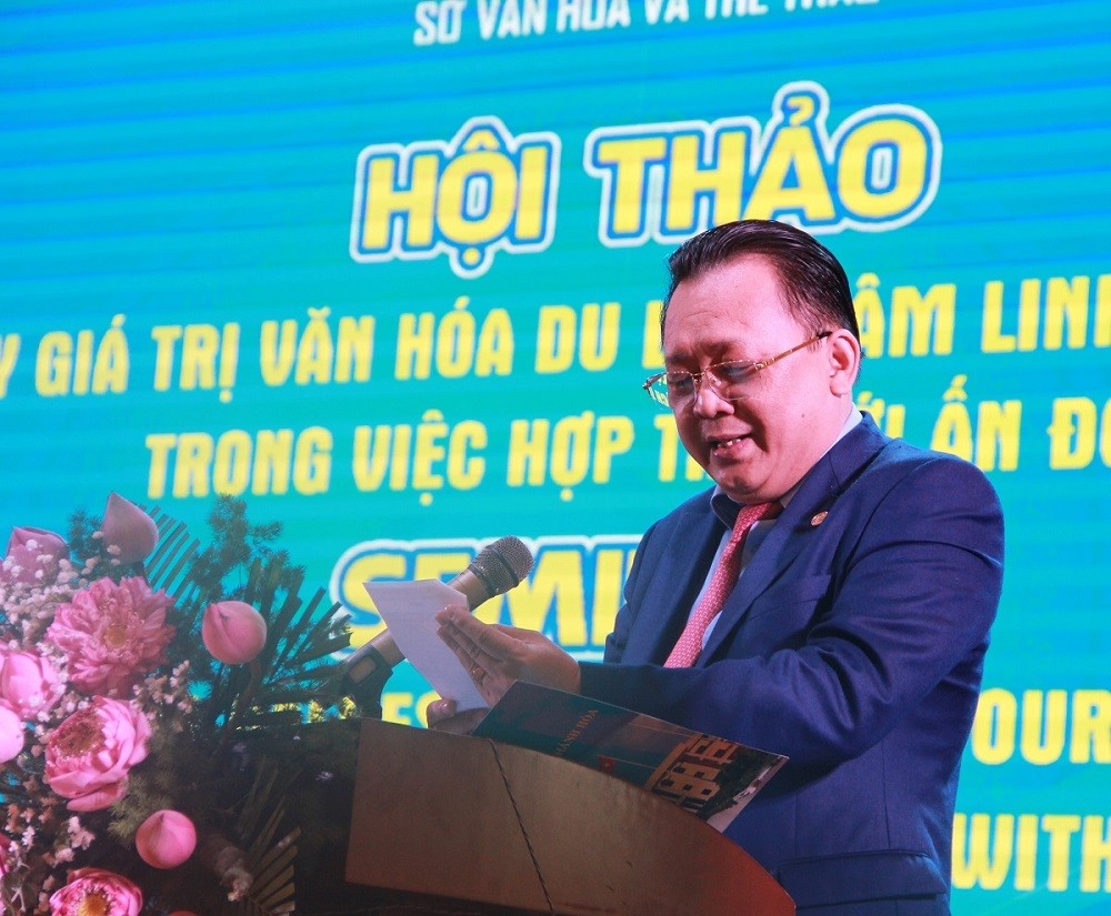 Ông Lê Hữu Hoàng Phó Chủ tịch Thường trực Ủy ban nhân dân tỉnh Khánh Hòa phát biểu tại hội thảo. (Nguồn: TTXVN)