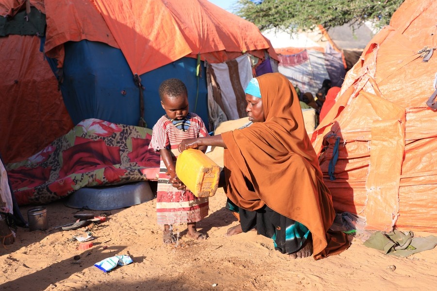 Nghèo đói ở Somalia. (Nguồn: THX) 5010-somalia