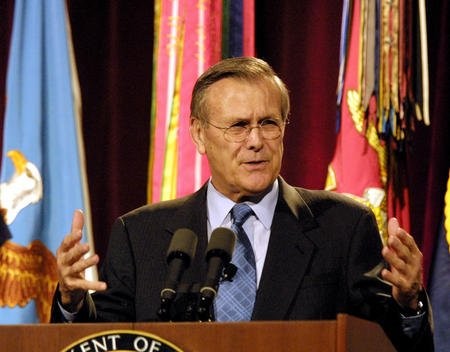 Cựu Bộ trưởng Quốc phòng Mỹ Donald Rumsfeld: Một cuộc đời không bình lặng