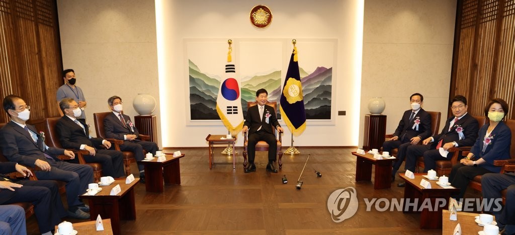 Chủ tịch Quốc hội Hàn Quốc đề xuất sửa đổi Hiến pháp