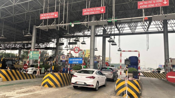 Từ ngày 1/8, thu phí không dừng trên các tuyến cao tốc
