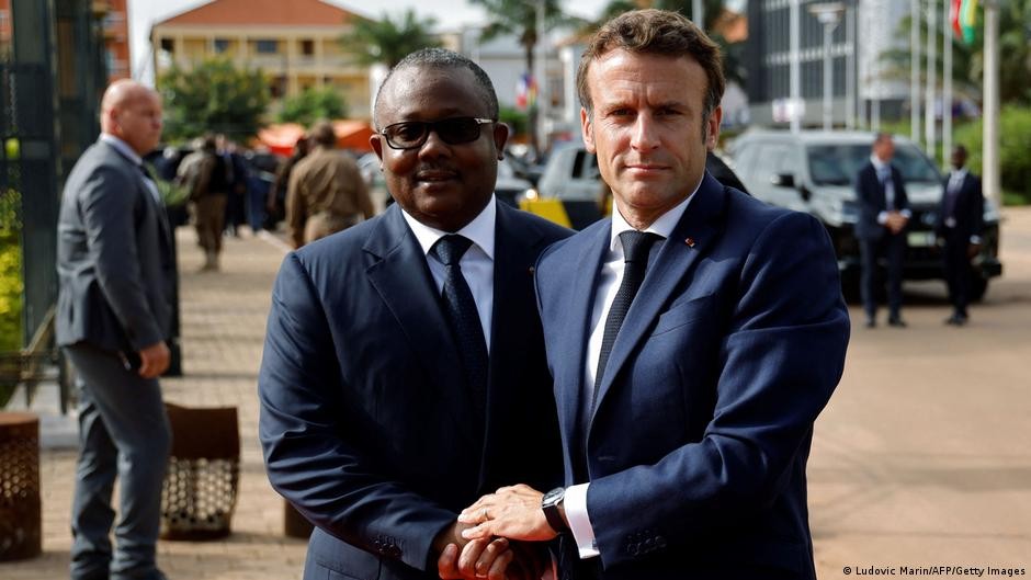 Tổng thống Pháp Emmanuel Macron và người đồng cấp Guinea-Bissau Umaro Sissoco Embaló.