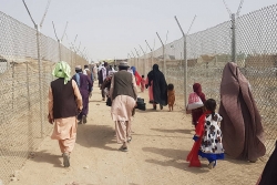 Tình hình Afghanistan: Albania và Iran chia sẻ 'gánh nặng' người tị nạn