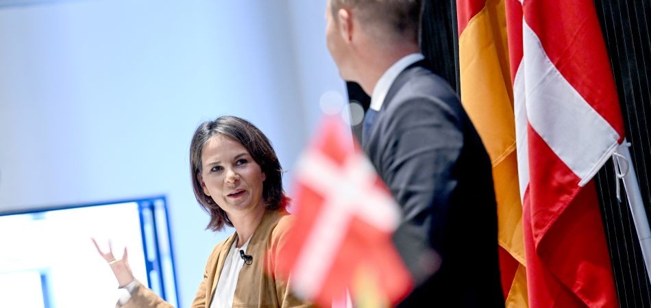 Ngoại trưởng Đức Annalena Baerbock và người đồng cấp Đan Mạch ngày 26/8. (Nguồn: DPA)