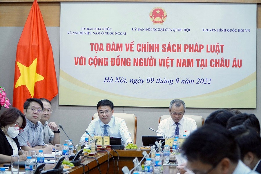 Thứ trưởng Phạm Quang Hiệu phát biểu tại Tọa đàm. (Ảnh: Việt Nguyễn)