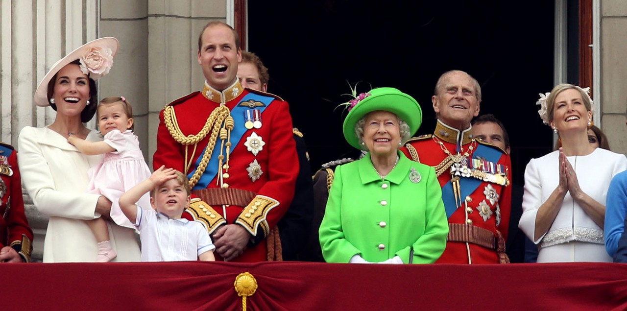 Cuộc đời Nữ hoàng Anh: 10 sự thật thú vị ít người biết