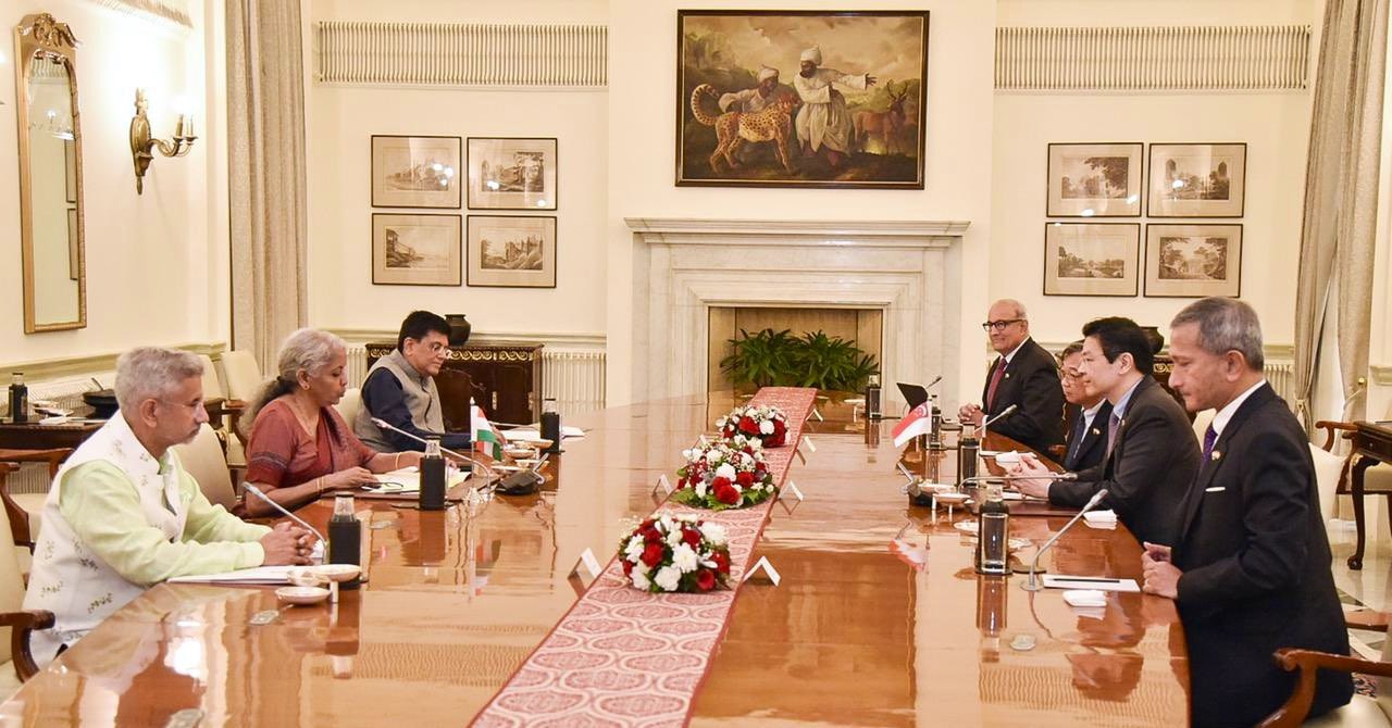 Các bộ trưởng tham dự Hội nghị bàn tròn cấp bộ trưởng Ấn Độ-Singapore lần đầu tiên. (Nguồn: Twitter Bộ Tài chính Ấn Độ)