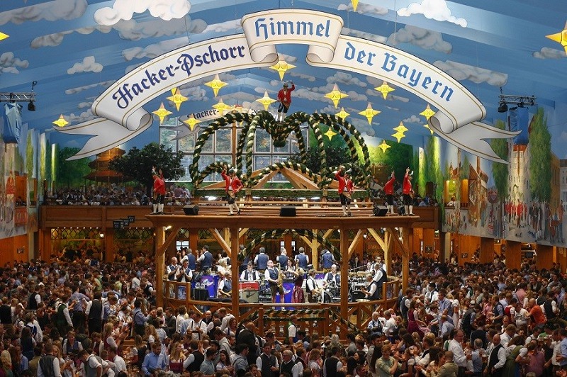 Lễ hội bia Oktoberfest ở thành phố Munich, bang Bayern (Đức) khai trương từ ngày 17/9. (Nguồn: Bloomberg)