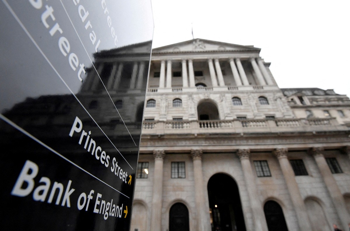 BoE mua trái phiếu để ổn định thị trường tài chính