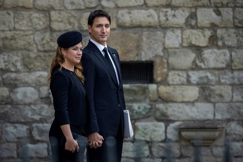 Thủ tướng Canada Justin Trudeau và phu nhân Sophie Gregoire Trudeau tham dự lễ tang Nữ hoàng Elizabeth II tại Tu viện Westminster, London ngày 19/9. (Nguồn: Reuters)