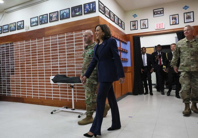Phó Tổng thống Mỹ thăm khu phi quân sự liên Triều