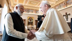 Thủ tướng Ấn Độ lần đầu tiên gặp Giáo hoàng Francis
