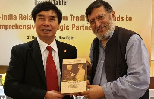 Ra mắt sách 'Hồ Chí Minh với Ấn Độ' tại New Delhi và Kolkata