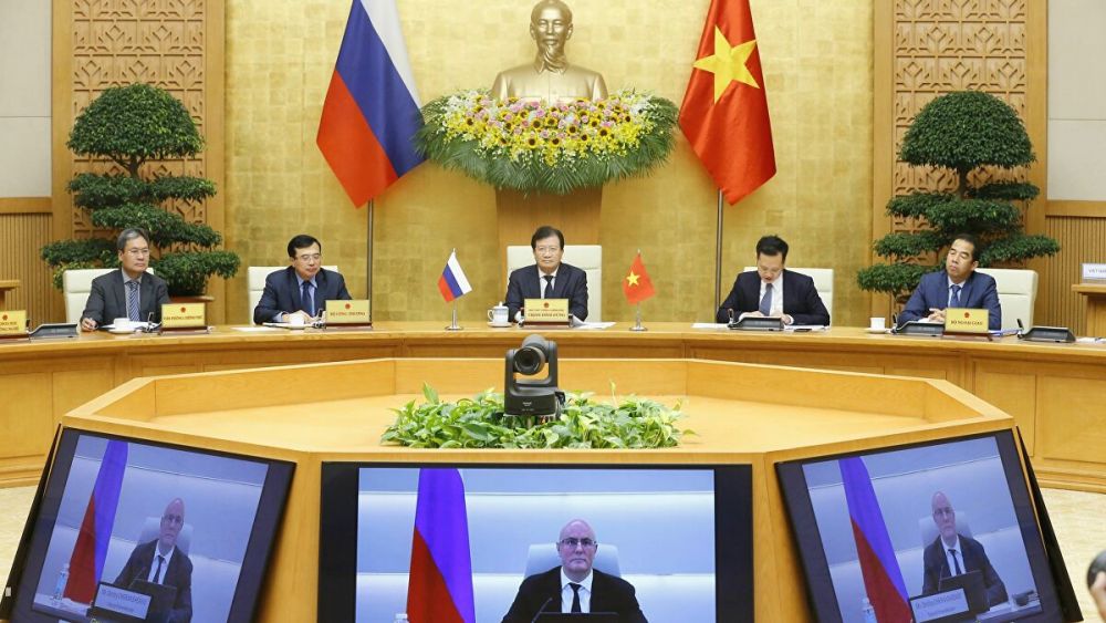 Phó Thủ tướng Trịnh Đình Dũng và Phó Thủ tướng Liên bang Nga D.N. Chernyshenko đồng Chủ tịch Ủy ban liên Chính phủ Việt - Nga, ngày 11/11. (Nguồn: VGP) 