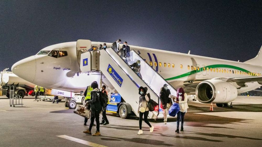 Rwanda đón 130 người tị nạn từ Libya - chuyến bay giải cứu cuối cùng trong năm 2020