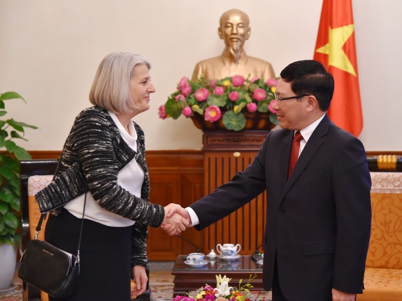 Phó Thủ tướng, Bộ trưởng Ngoại giao Phạm Bình Minh tiếp Đại sứ Đan Mạch