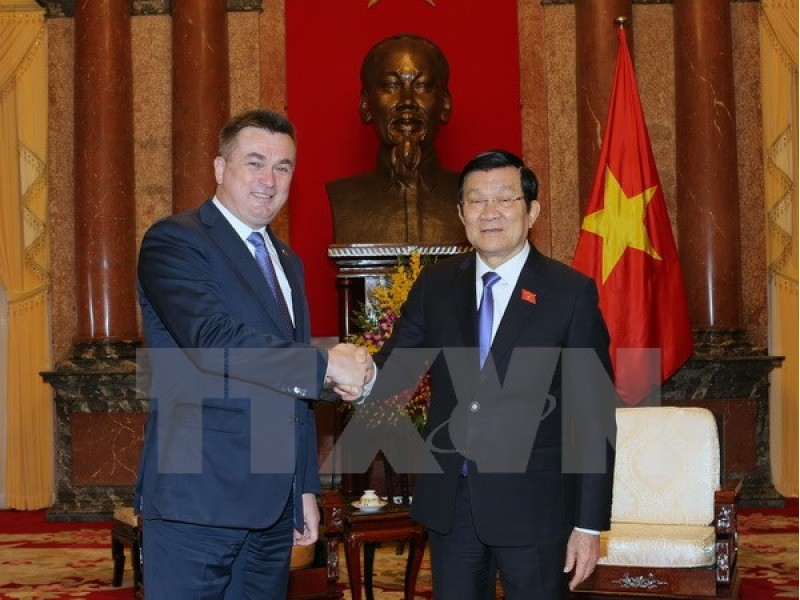 Chủ tịch nước Trương Tấn Sang tiếp Thống đốc tỉnh Primorie của Nga