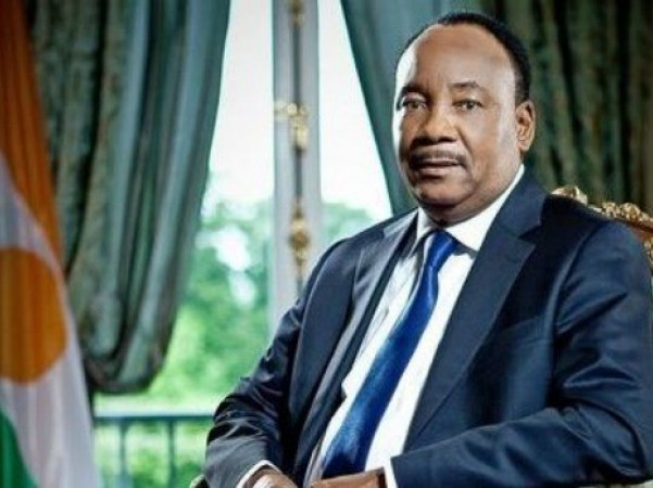 Chủ tịch nước gửi điện mừng Tổng thống Niger
