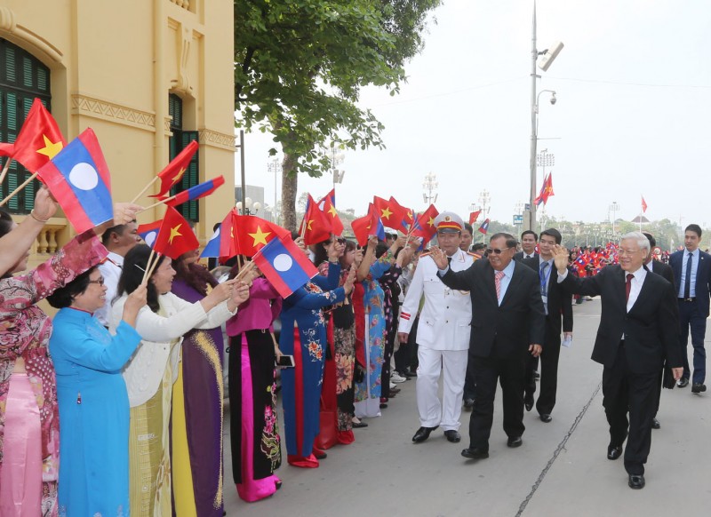 viet lao mai mai xanh tuoi doi doi ben vung