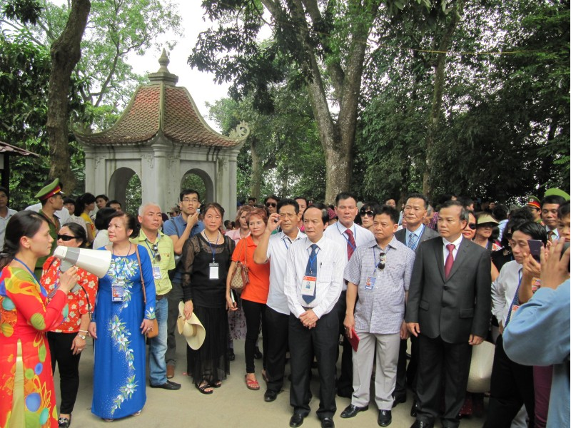 Thư mời dự Hội nghị Người Việt Nam ở nước ngoài trên toàn thế giới