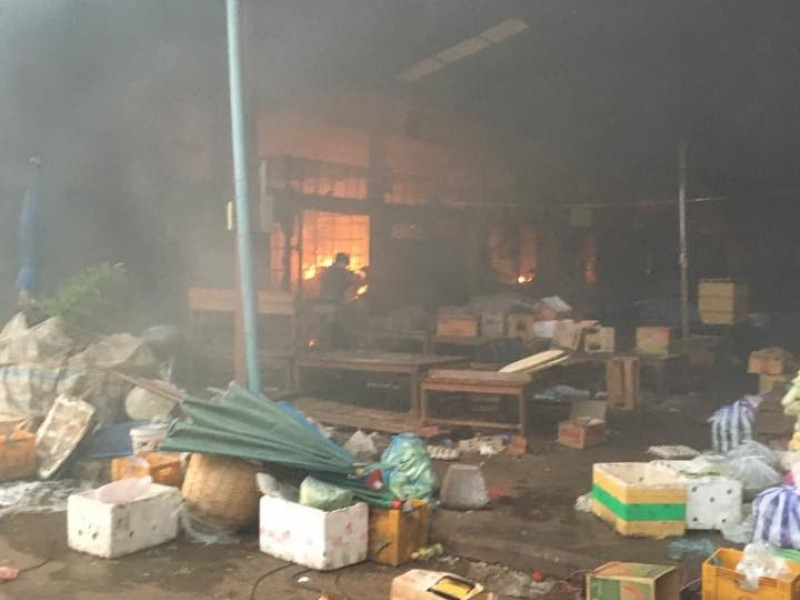 Cơ quan chức năng Việt-Lào khắc phục hậu quả cháy chợ Pakse