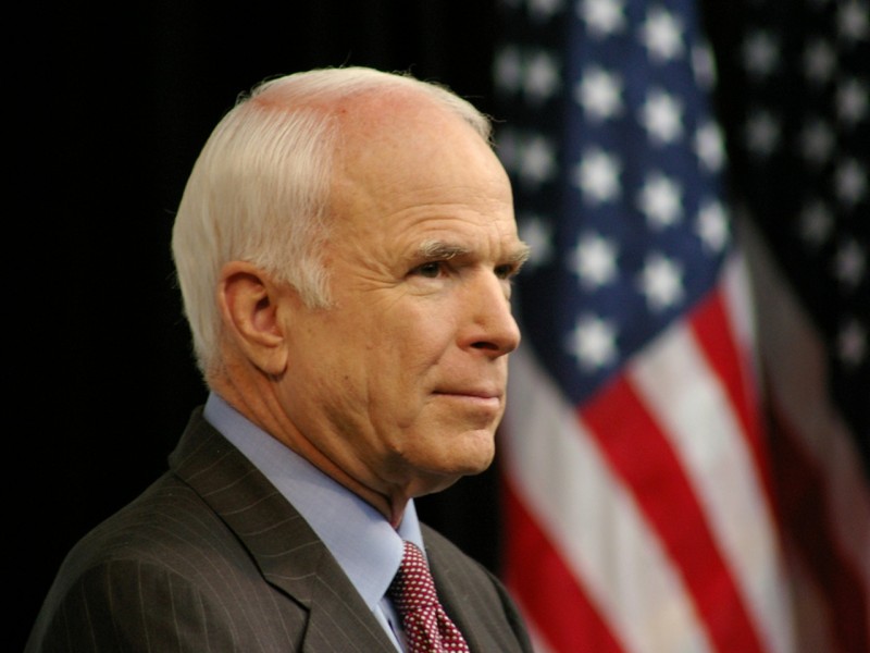 thuong nghi si john mccain phan doi rut my khoi tpp