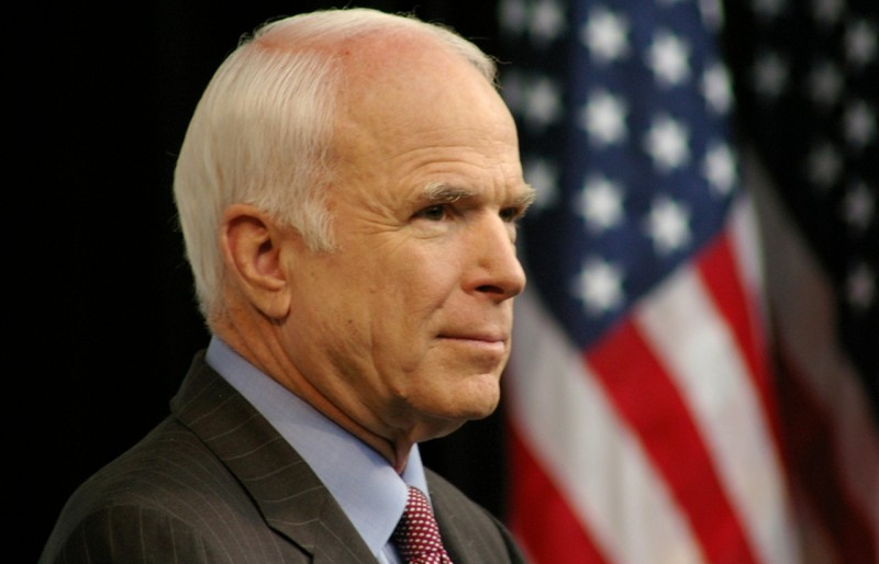 Thượng nghị sĩ John McCain phản đối Mỹ rút khỏi TPP