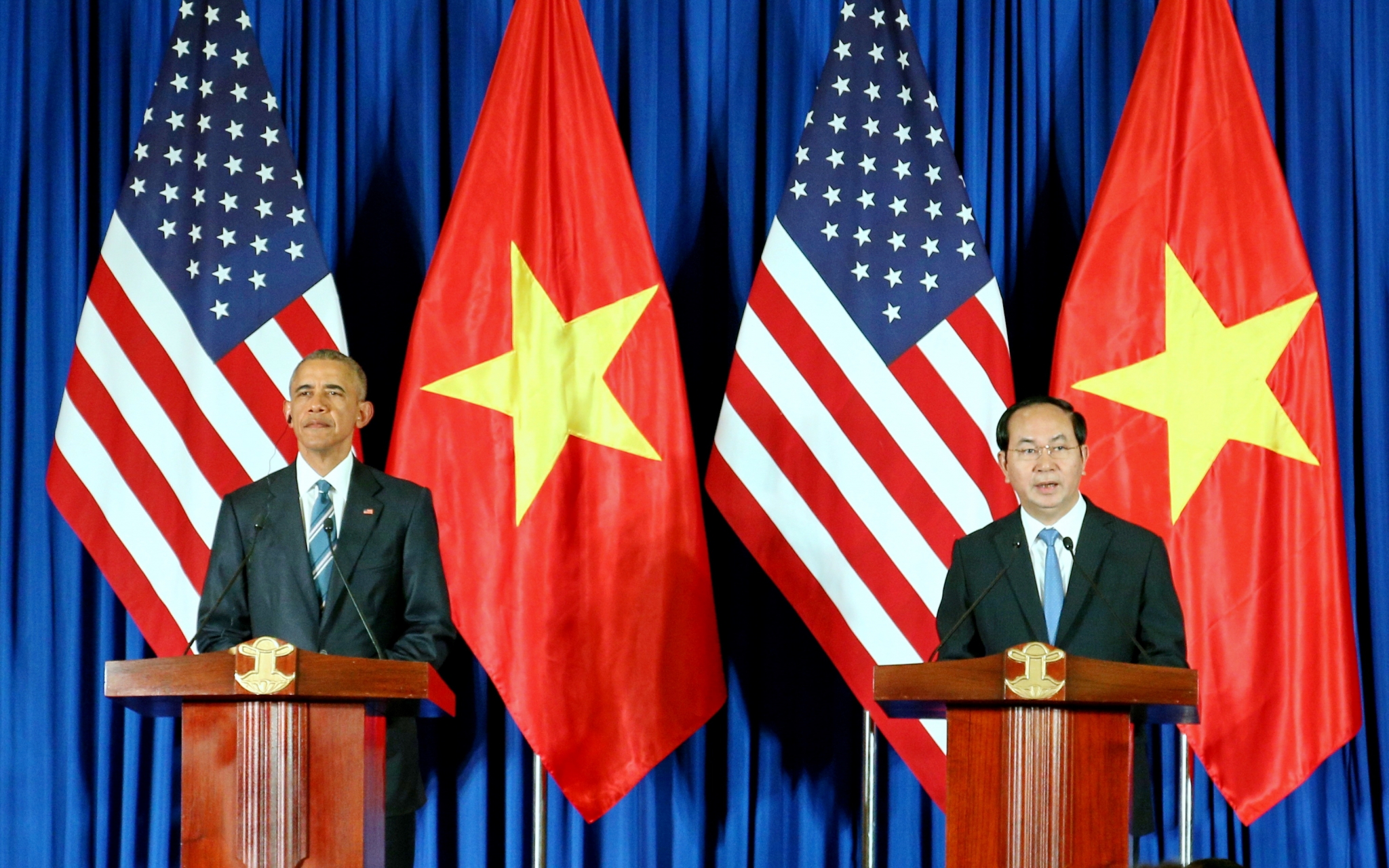 Chính Thức Hoa Kỳ Dỡ Bỏ Lệnh Cấm Vận Vũ Khí Với Việt Nam 