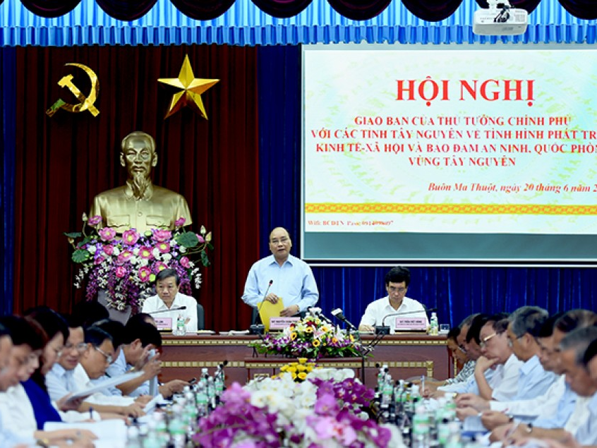 Thủ tướng Nguyễn Xuân Phúc họp giao ban với các tỉnh Tây Nguyên