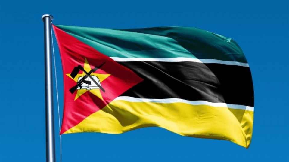 Điện mừng Quốc khánh nước Cộng hoà Mozambique