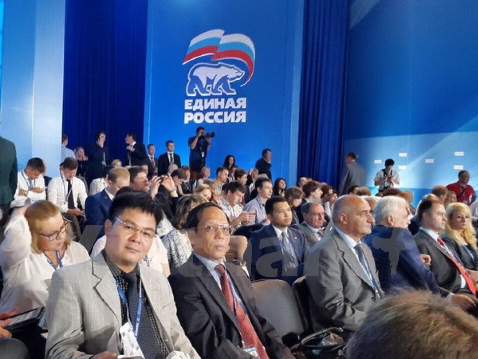 Đoàn đại biểu Trung ương Đảng dự đại hội đảng Nước Nga Thống nhất