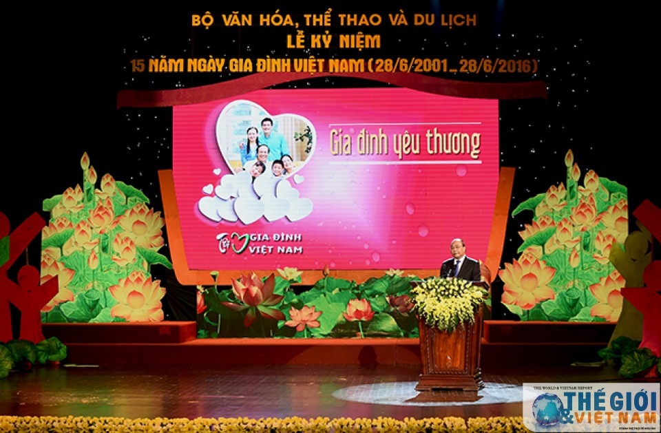 thu tuong nguyen xuan phuc du le ky niem 15 nam ngay gia dinh viet nam