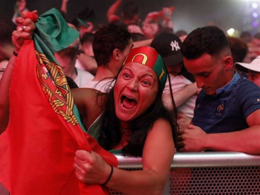 Nụ cười và nước mắt sau trận chung kết EURO