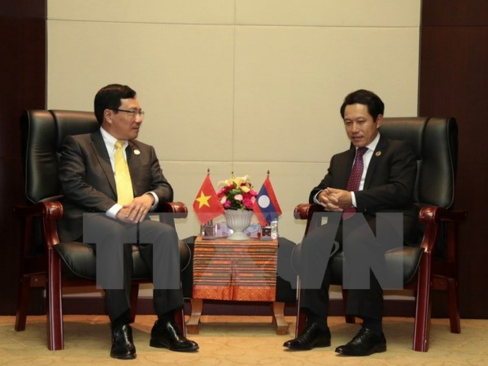 Hoạt động của Phó Thủ tướng, Bộ trưởng Ngoại giao tại Lào