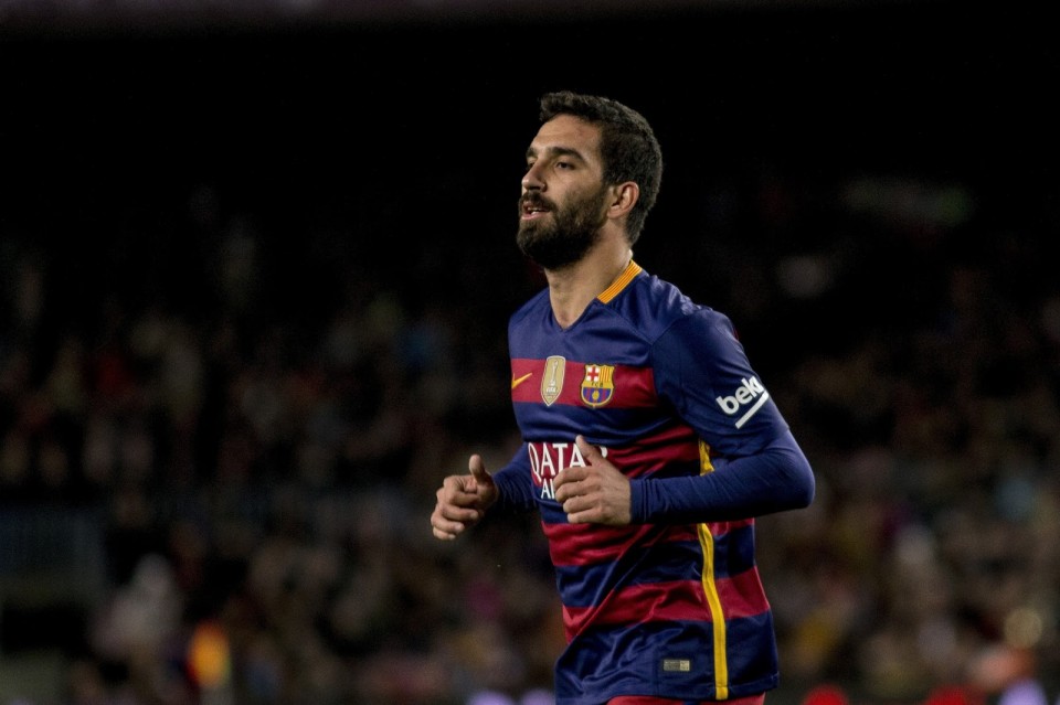 chuyen nhuong 267 barca san sang de arda turan ra di