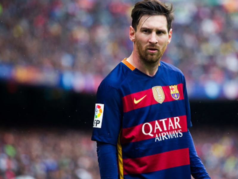 Top 10 cầu thủ đắt giá nhất thế giới: Messi thống trị BXH